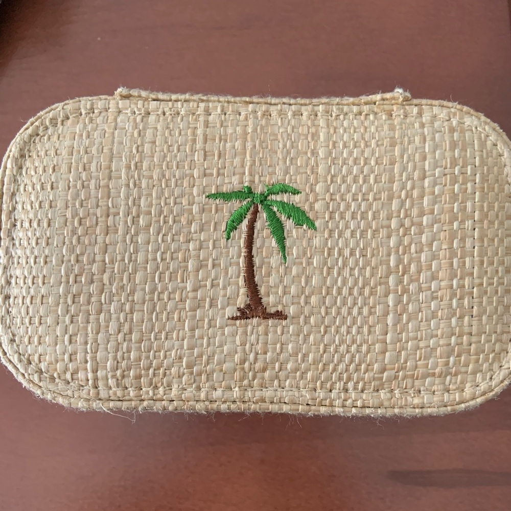 Travel jewelry box